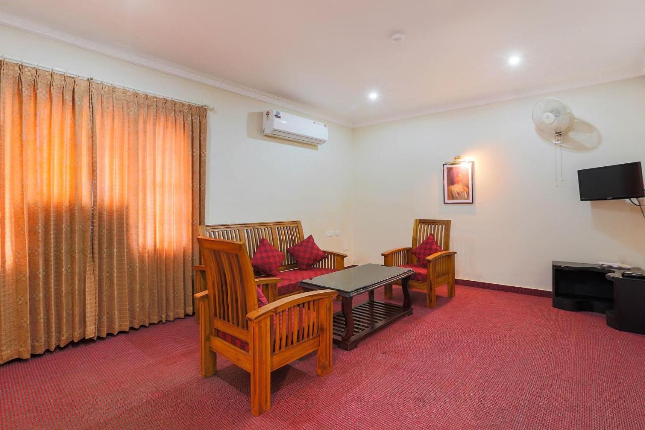 Capital O 72337 Hotel Konkan Tadka Mumbai Eksteriør bilde