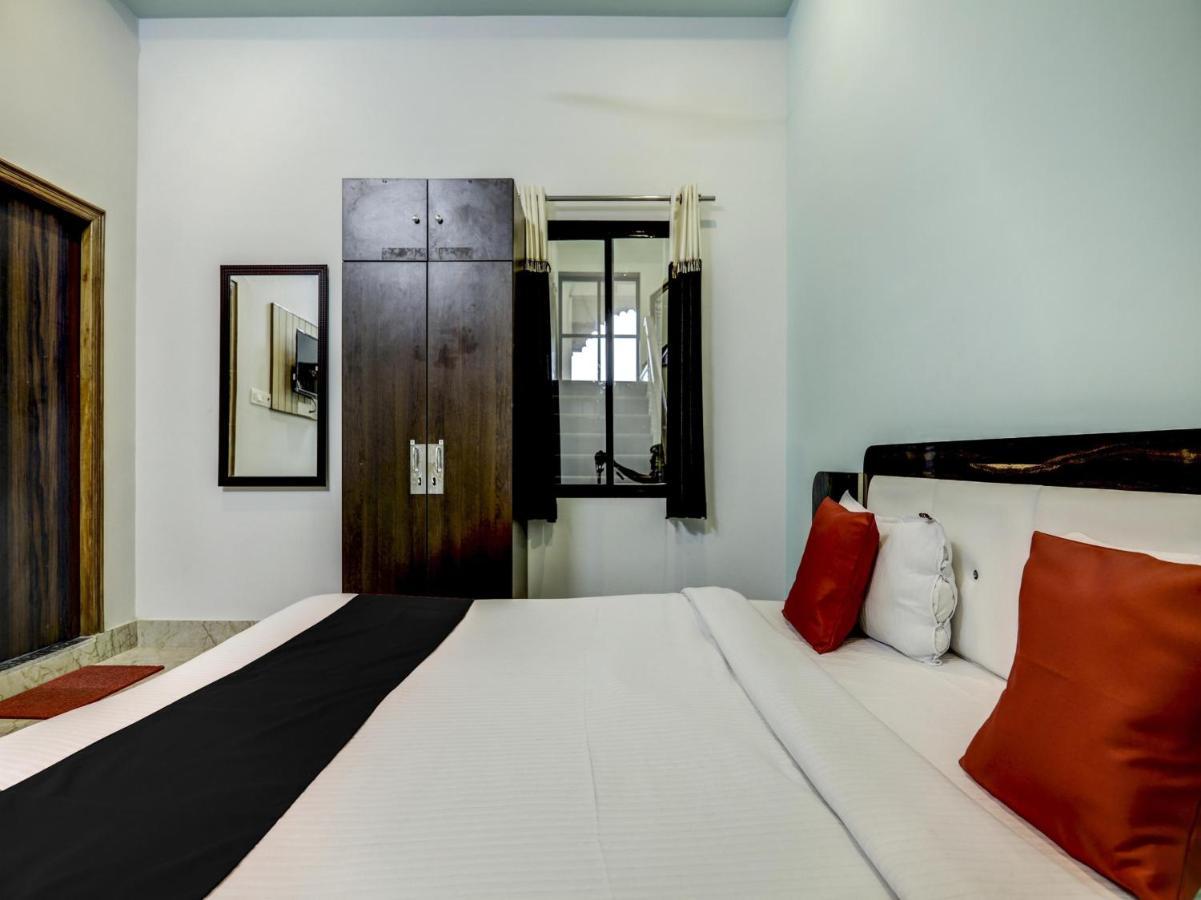 Capital O 72337 Hotel Konkan Tadka Mumbai Eksteriør bilde